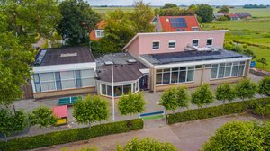 De School Centrum voor Verbinding in Gaastmeer dorp in Friesland